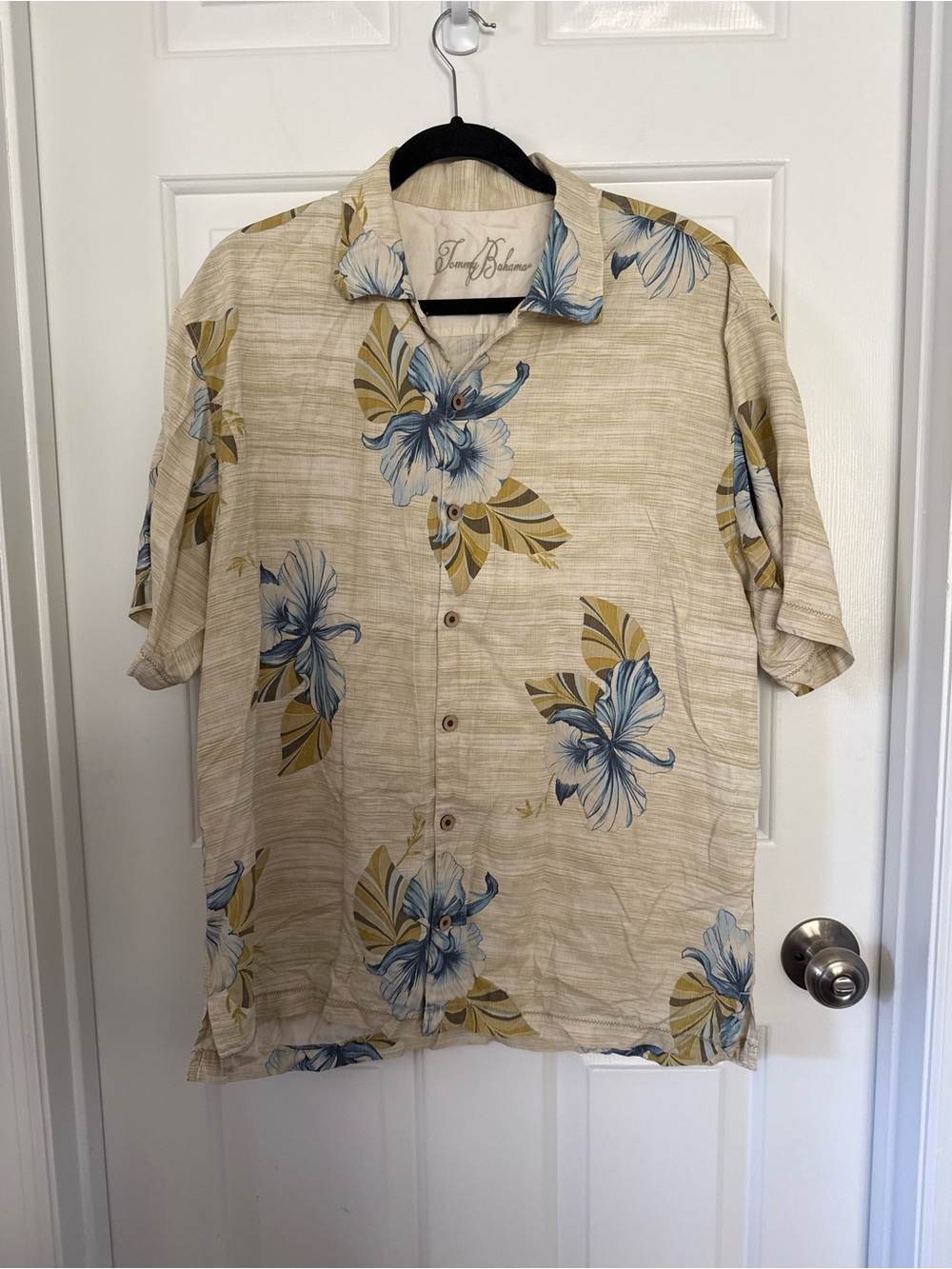Tommy Bahama Mens L 100% Silk Hawaiian Shirt Blue Floral Hibiscus Beige Tan